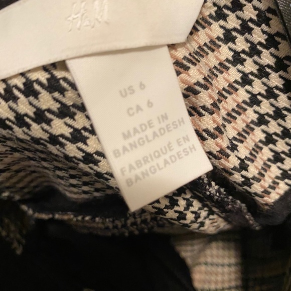 H&M DRESS PANTS. - Picture 3 of 5